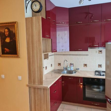 Ziemielu Mols Apartaments/Pirma Linija Pie Juras Liepaja Bagian luar foto