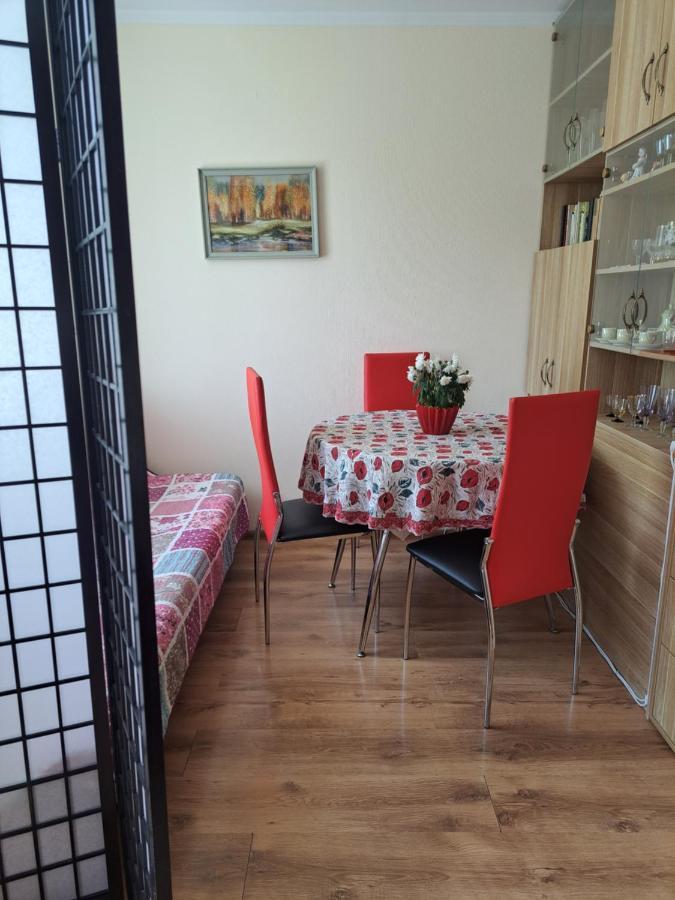 Ziemielu Mols Apartaments/Pirma Linija Pie Juras Liepaja Bagian luar foto