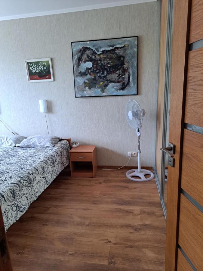 Ziemielu Mols Apartaments/Pirma Linija Pie Juras Liepaja Bagian luar foto